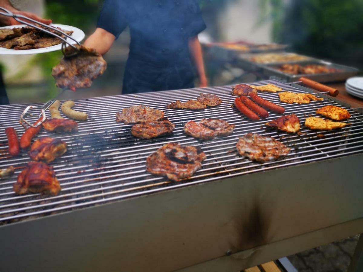 哈西克酒店 Magyarpolány 外观 照片