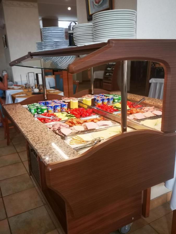 哈西克酒店 Magyarpolány 外观 照片